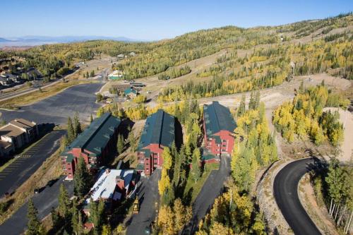 Giant steps 13 - Ski In Ski Out Giant steps 13 - Ski In Ski Out