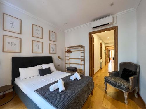 Three-Bedroom Apartment image 10