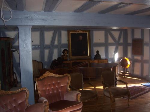 Facilities, Roter Lowe in Darmstadt Suburbs