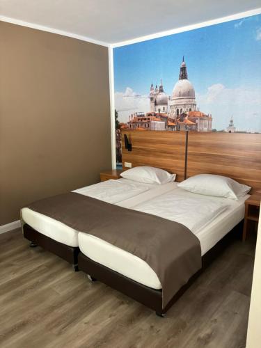 1 queen bed