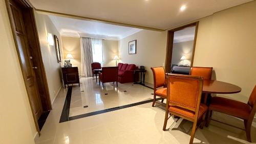 589289308 Hotel El Prado