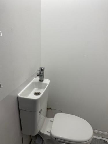 london 14 shaw road se22 8dp gîte à louer North Dulwich Railway Station