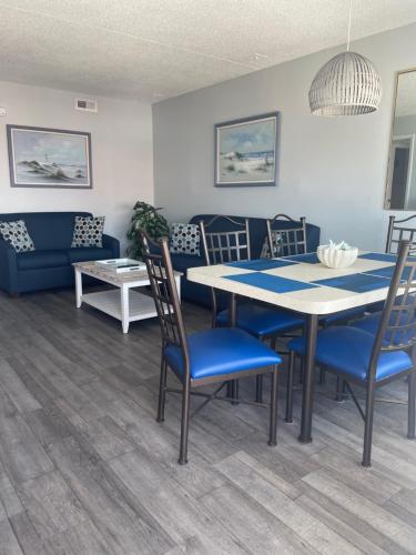 Acacia Beachfront Resort - 편의 시설/서비스
