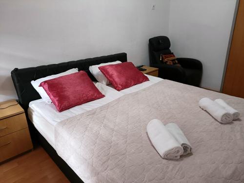 2 Bedroom Apartment, Grbavicka