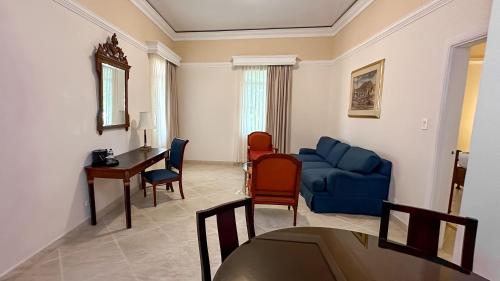 589293388 Hotel El Prado