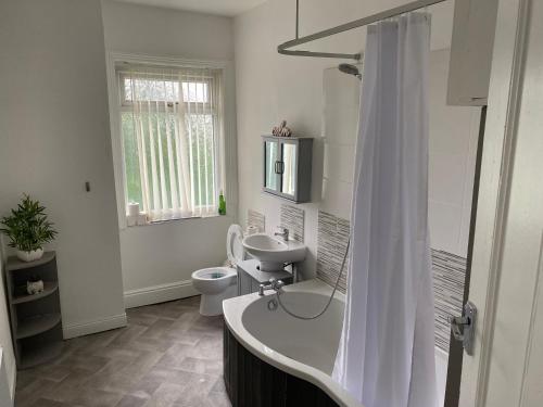 Marvellous Room 1 in Tunstall