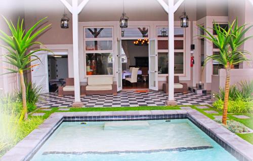 1932 House Bed and Breakfast
