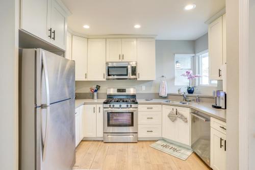 Fullerton Vacation Rental with Private Pool! in Fullerton