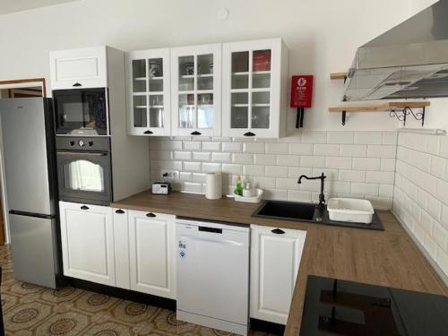 ห้องครัว, Apartman Danica in ซิโควิซี