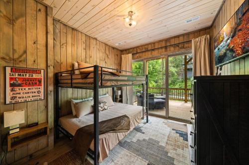 Cozy Cabin Retreat with Games and Stunning Views Cozy Cabin Retreat with Games and Stunning Views