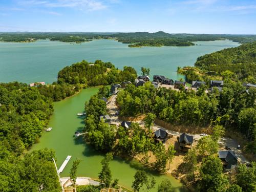 Cozy Cabin Retreat with Games and Stunning Views Cozy Cabin Retreat with Games and Stunning Views