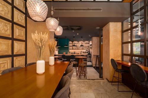 Parnon Hotel - image 7