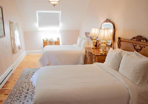 Apple Tree Inn in Lenox, USA