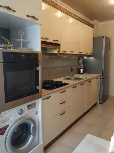 3 комнатная квартира in Kanaker-Zeytun