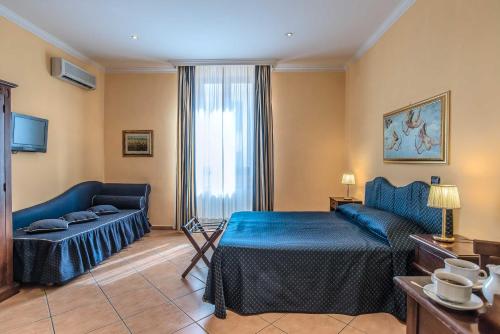 Hotel Caracciolo, Roma