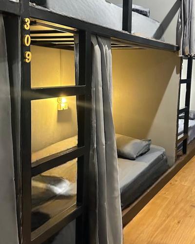 Bed Space Hostel @Khaosan - image 3