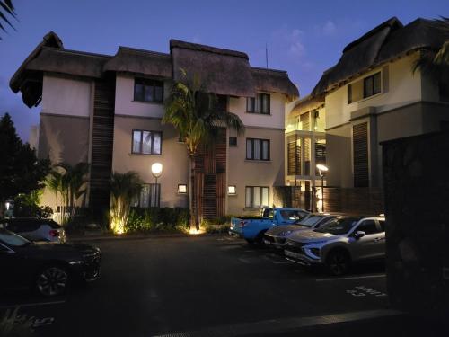 L'Estuaire Seafront Apartment Black River