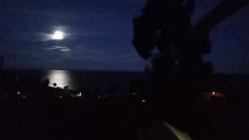 MOON NIGHT Amantani Lodge in Ocosuyo