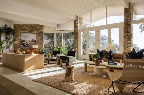 Austin Skyline Views with Private Pool and Hot Tub - Brigadoon! in Austin, USA