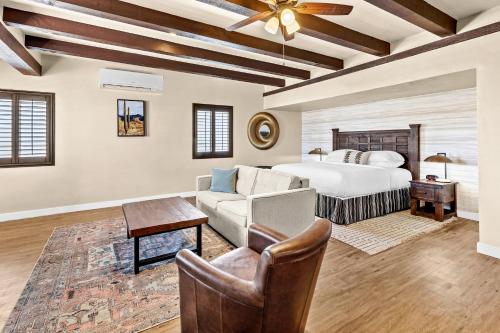 沙漠酒店 (Lodge on the Desert) in 圖森城中心