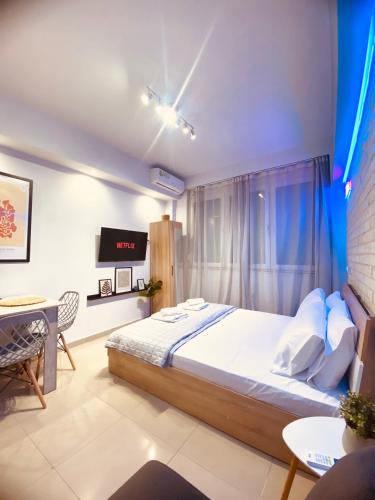 Neon City Pulse - Casa Nativa
