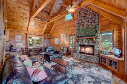 Off The Grid by Escape to Blue Ridge - image 5