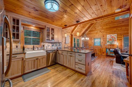Off The Grid by Escape to Blue Ridge - image 9