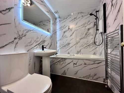 Rose Street's Hidden Treasure- 2Bed Newly Refurbished Apt, Édimbourg (photo 5)