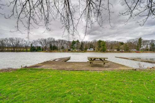 Baldwinsville Apartment with Seneca River Access! in Baldwinsville, USA