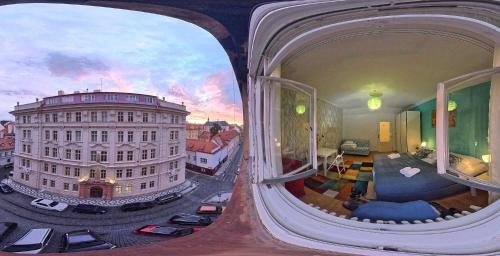 One-Bedroom Apartment image 7