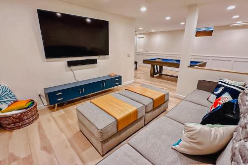 Bird Street Breeze Bird Street Breeze