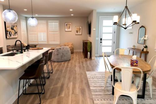 Cozy New Build in Aurora! in Aurora, USA