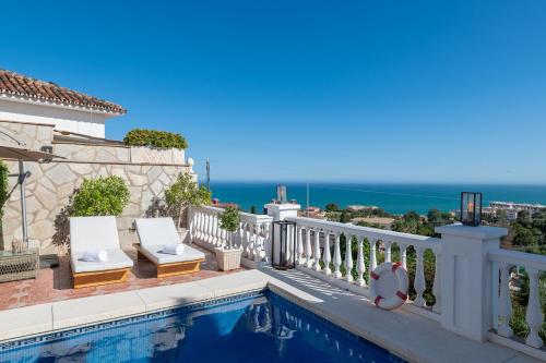 Villa with sea views & Heated pool in La Capellania