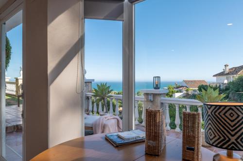 Villa with sea views & Heated pool in La Capellania
