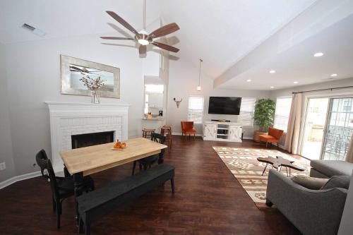 Peaceful Peachtree Villa in Peachtree City