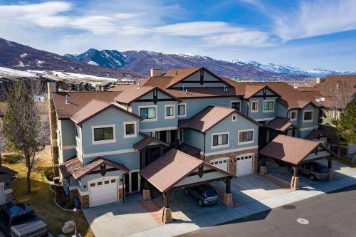 Snowbasin Lakehouse LS27 Ski Getaway Hot Tub in Hantsvila (UT)