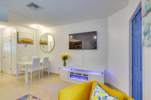 Hallandale Beach Condo 2 Mi to Ocean! in Hallandale Beach, USA