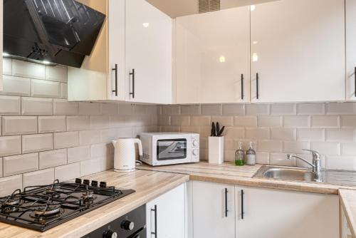 Contractors & Relocation haven, 3BD House, Secure off-site parking & office space, Manchester (fotografie 9)