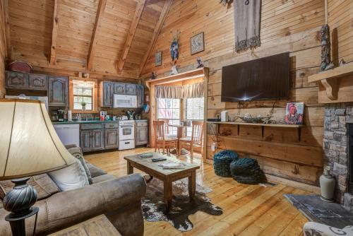 Secluded Sevierville Cabin with Hot Tub! in Sevierville, USA