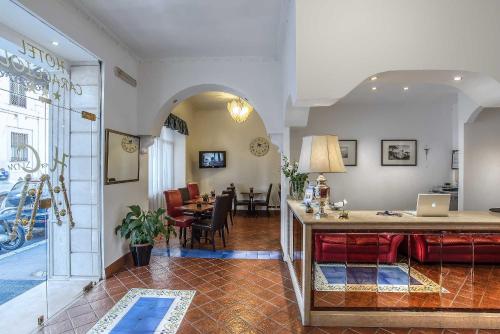 Hotel Caracciolo - image 8