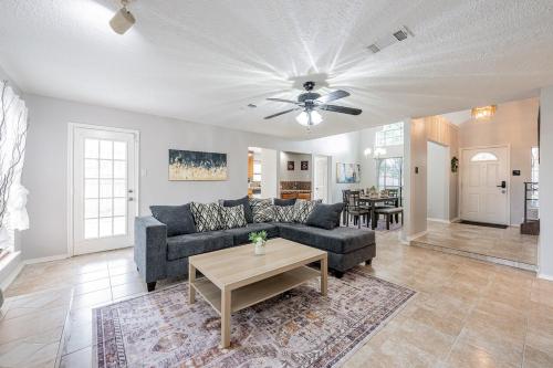 5026 Cozy 3BR Home near Airport in Houston, USA