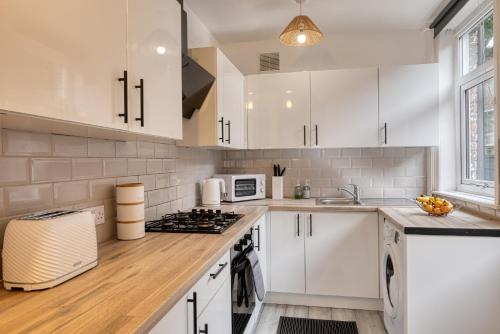 Contractors & Relocation haven, 3BD House, Secure off-site parking & office space, Manchester (fotografie 10)