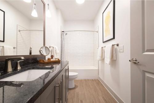 3 Stylish apartments near shops and entertainment