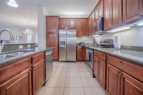 Fabulous Vista Cay Lakeview Island Breeze Near all theme Parks and Walk to the Convention center in Orlando, USA