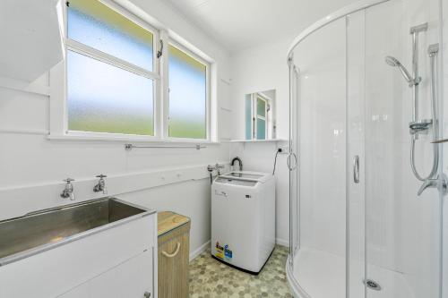 Three-Bedroom House image 5