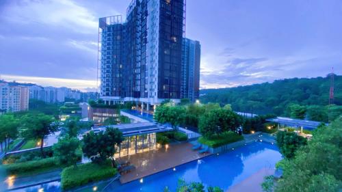 ooo For Ladies Only ooo Bukit Timah master room in ブキット バトック