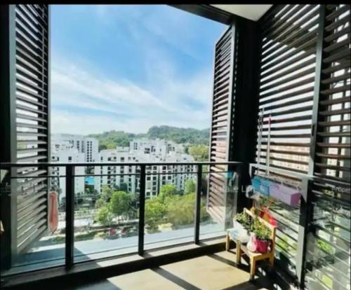 ooo For Ladies Only ooo Bukit Timah master room in ブキット バトック