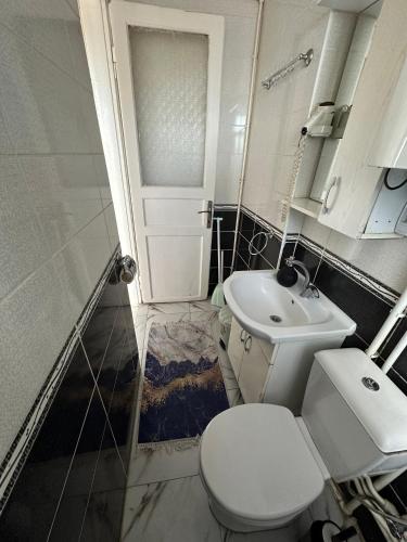 Three-Bedroom Apartment image 3