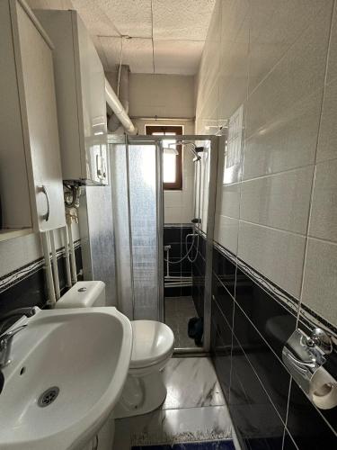 Three-Bedroom Apartment image 4