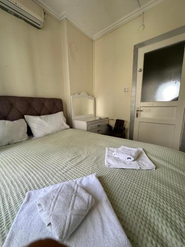 Three-Bedroom Apartment image 9